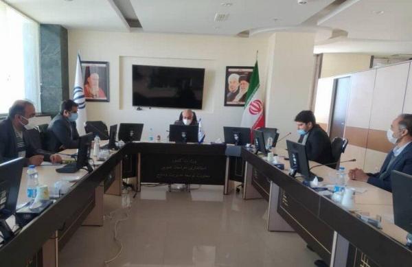 خبرنگاران کاهش قوانین دست و پاگیر اداری از عوامل توسعه مالی است