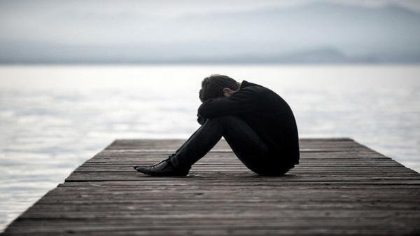 چرا بدون علت گریه می کنیم؟